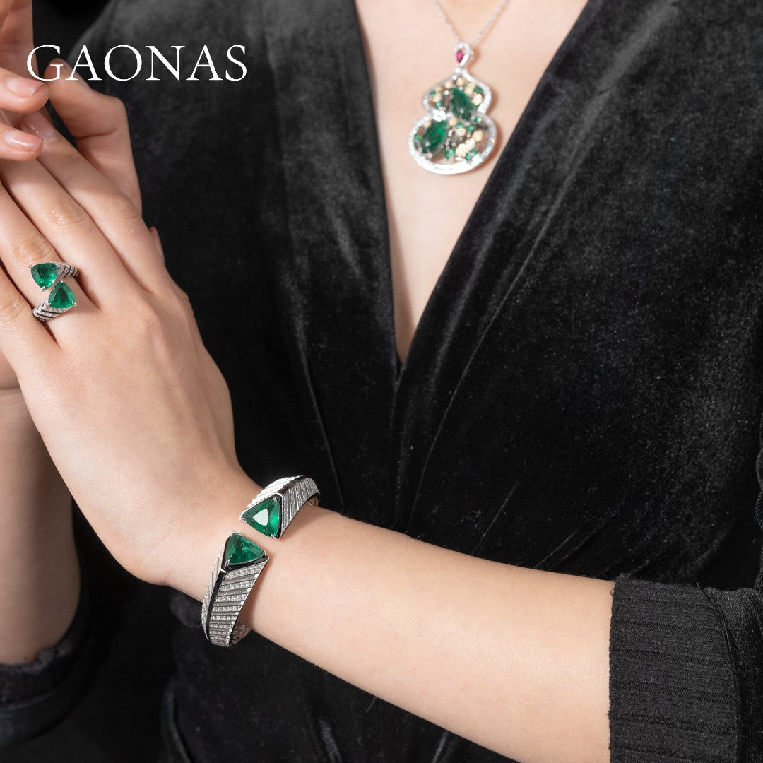 GAONAS Emerald bracelet Cubic Zirconia S925 Silver Artificial woman unisex fashion luxurious jewelry Green rich creative gifts 2025 NEW GS045266